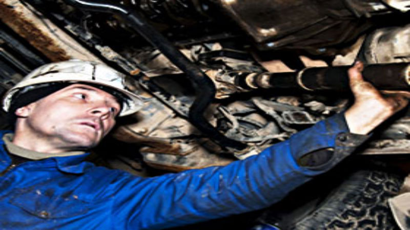 Get Those Dings And Dents Out With An Auto Body Service Provider